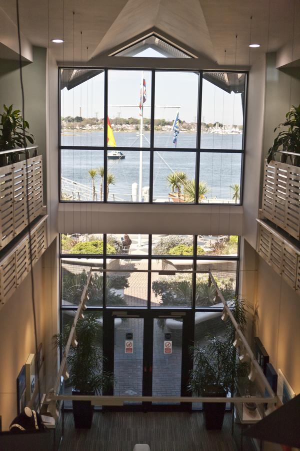 Hotel Rnli College 3*
